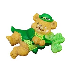 Happy Saint Patrick's day bear pin